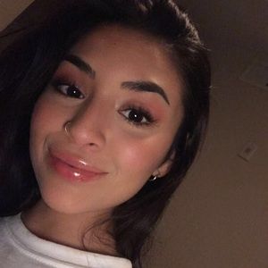 Meet your Posher, Alanna